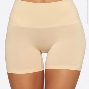 Yummie shapewear shorts sz xl/l